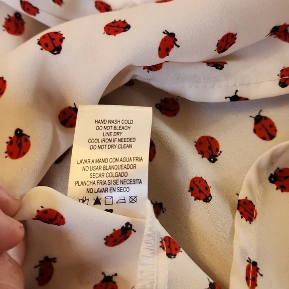Ladybug pattern shirt - Picture 9 of 9